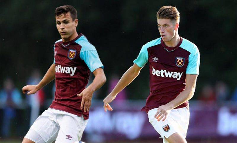 在教练曼奇 在教练曼奇